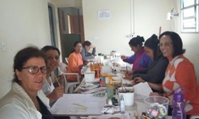 Centro de Geração de Renda- Curso de Pintura em Tecido